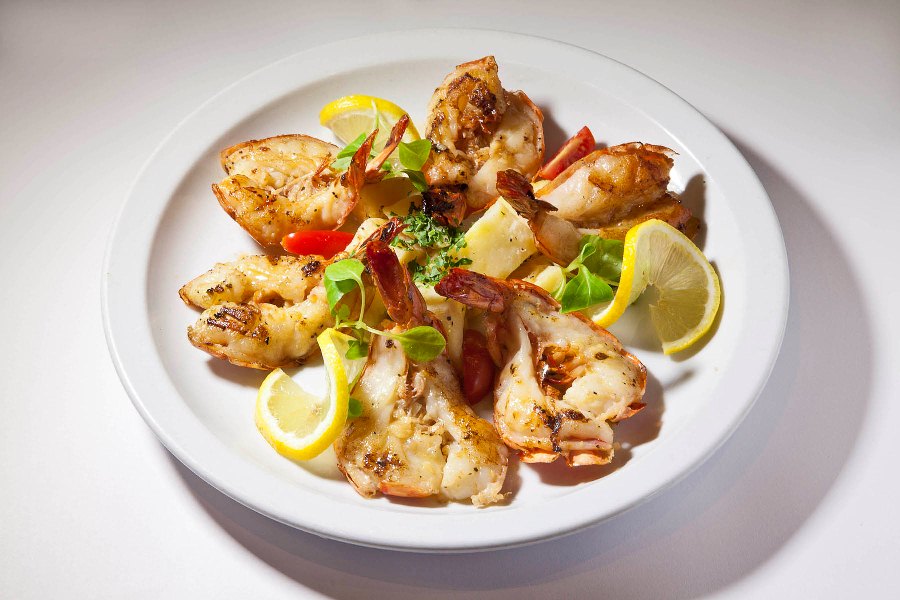 Grilled shrimp (Camarão grelhado)